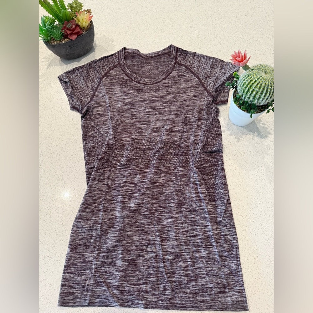 Lululemon Athletica Swiftly Short Sleeve Tee